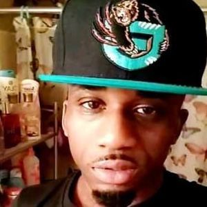 Meet your Posher, Warren